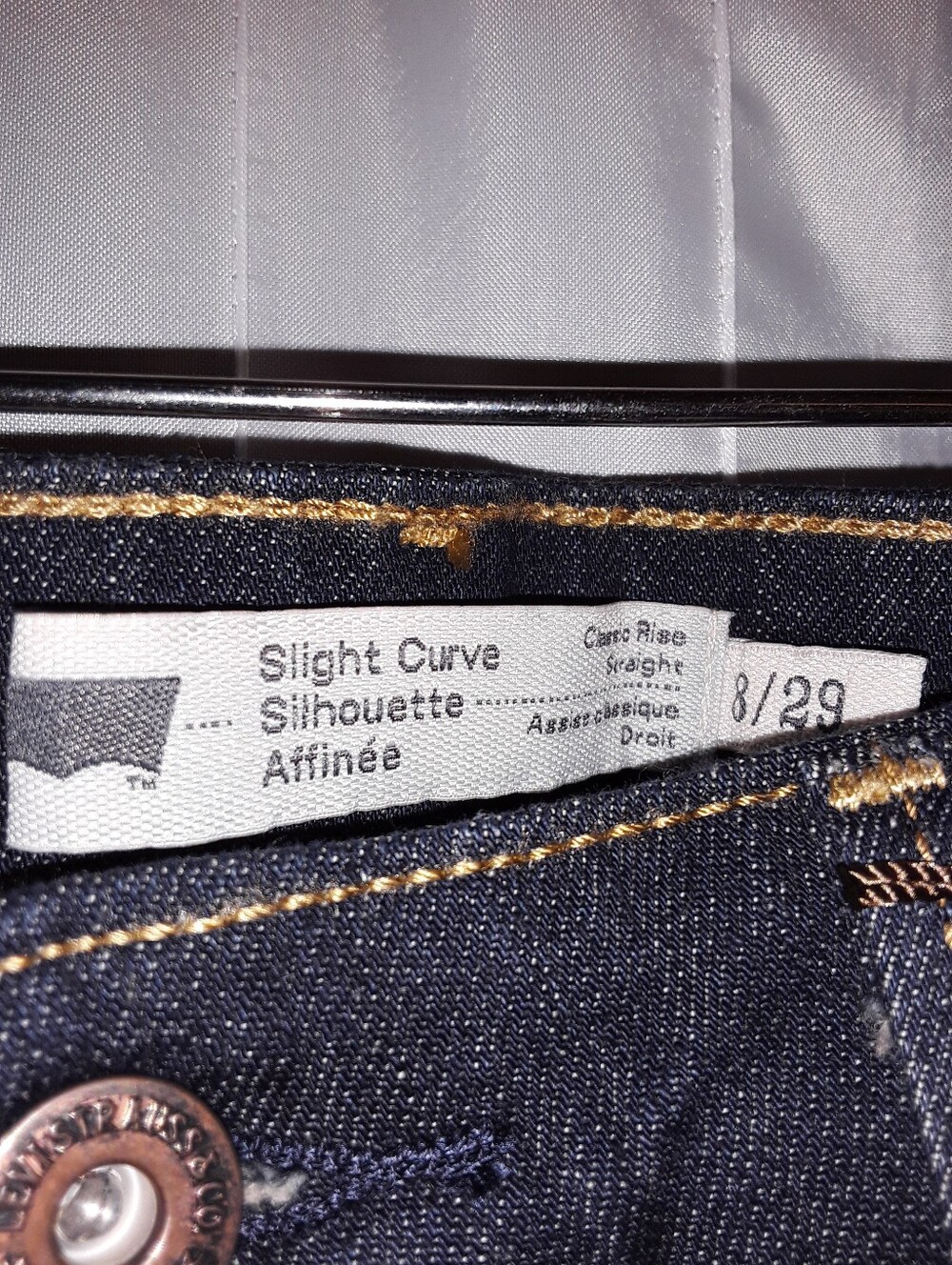 Vintage Levi's 2010s Dark Blue Slight Curve ID Straight Leg Jean Tuscan Mom - Picture 6 of 13
